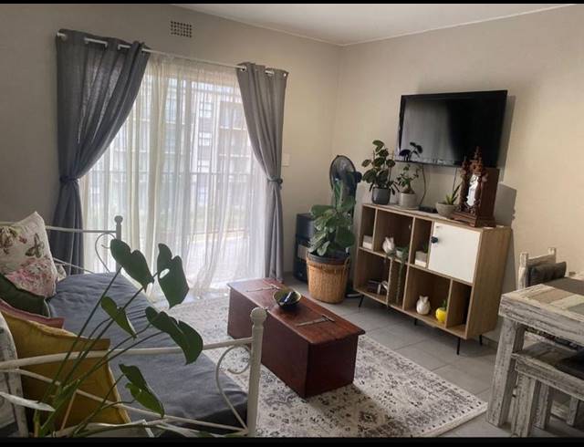 2 BEDROOM PROPERTY TO RENT IN CLUBVIEW